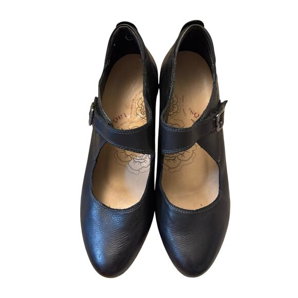 Taos Mary Jane Heels, size 10 - Picture 6 of 6